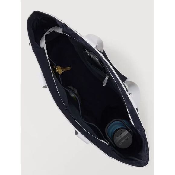 NEW Athleta All About Canvas Large Tote Weekend Bag Market Navy White Trim NWT - Picture 3 of 4